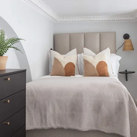 Urban Rest Merrion Square Апартаменты *